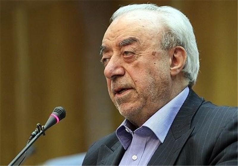 نباید بگذاریم اقتصاد ایران بیشتر از این بیمار گردد
